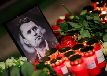 “Tiempos difíciles en EU”: León Krauze