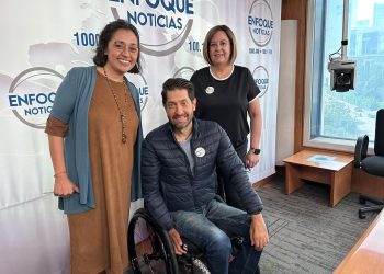 Jaime Solís Macías, atleta paralímpico, asesorando en inclusión laboral