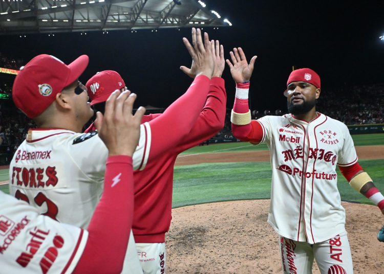 Con ataques de seis y cuatro carreras en el último tercio, otra gran noche de su pitcheo y cinco jugadas de dobles matanzas, los Diablos Rojos del México