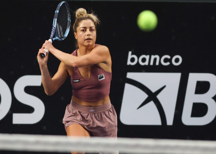 La tenista mexicana Renata Zarazúa fue eliminada este sábado en las semifinales del Abierto de São Paulo por la francesa Sarah Rakotomanga
