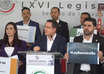 Ricardo Anaya critica a Morena por desabasto de medicinas en México