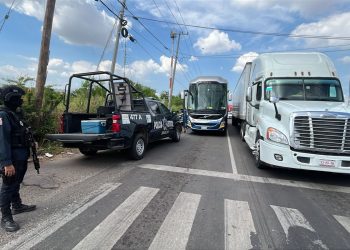 Atacan camioneta de la hija del gobernador de Sinaloa en Culiacán