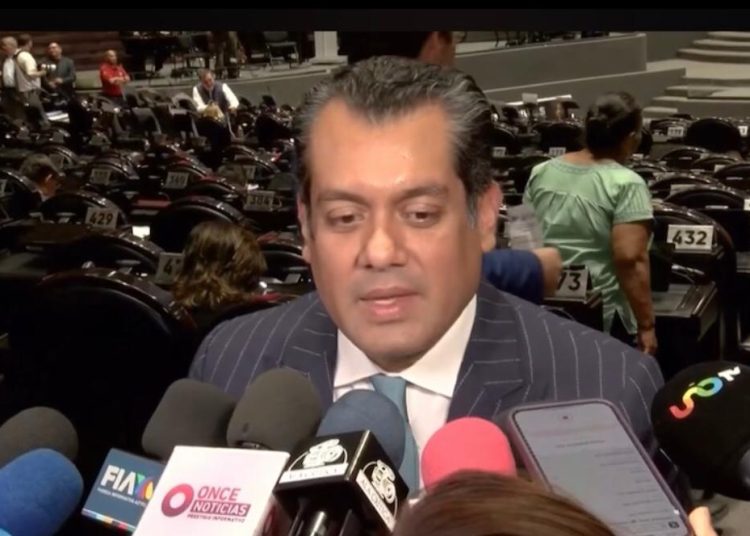 Diputado de Morena solicita al INE desechar queja contra consejeros electorales