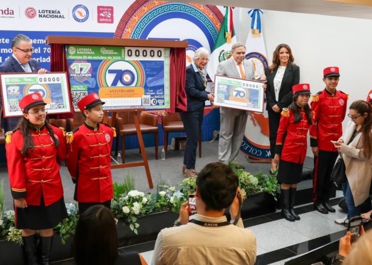 Con billete de Lotería Nacional se reconocen 70 años del Colegio Nacional del Notariado Mexicano