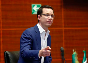 El gobierno pone al país en ruta de quiebra por sobre endeudamiento que plantea en paquete económico 2026, advierte PAN en el Senado