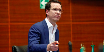 El gobierno pone al país en ruta de quiebra por sobre endeudamiento que plantea en paquete económico 2026, advierte PAN en el Senado