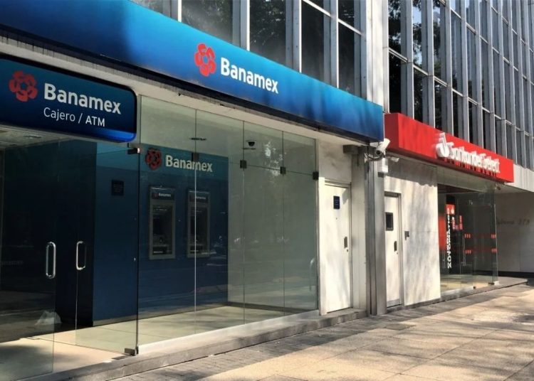 Cajeros automáticos y banca en línea disponibles ante cierre de sucursales en fiestas patrias