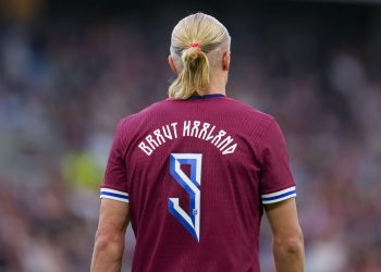 Erling Haaland contribuyo con 5 goles para la goleada de Noruega ante Moldavia