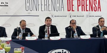 14 meses de caída presenta el sector de la construcción, alerta CMIC