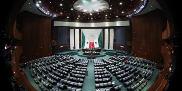 Morena y aliados se confrontan con minoría opositora por  Informe Presidencial
