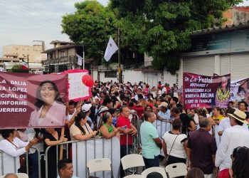 Resolver la falta de agua hasta un 70 por ciento, promete Abelina López en su informe