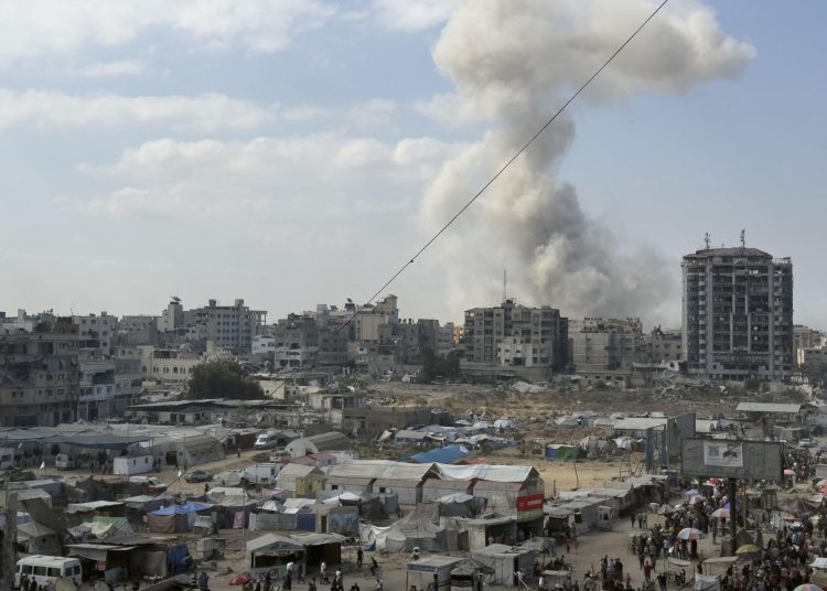 El informe de la Comisión Internacional de la ONU responsabiliza a Netanyahu, Herzog y Gallant por crímenes en Gaza. EFE/Ahmad Awad