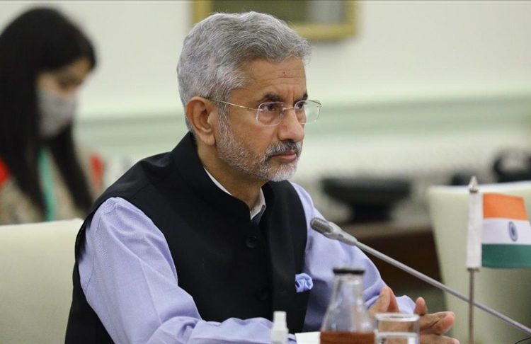 Narendra Modi durante reunión en la cumbre de la OCS en China