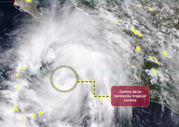 México prevé que la tormenta Lorena toque tierra como huracán categoría 1