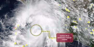 México prevé que la tormenta Lorena toque tierra como huracán categoría 1