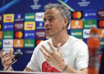 Luis Enrique sufre fractura de clavícula
