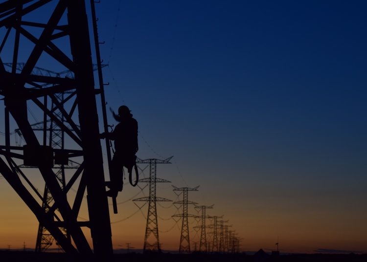 CFE Restablece Servicio Eléctrico en Yucatán y Quintana Roo Tras Apagón Masivo | FOTO EFE