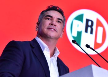 Miente Sheinbaum, no pido intervención en México, aclara Alejandro Moreno