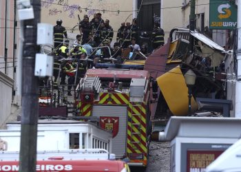 Portugal: Accidente en funicular deja 15 muertos