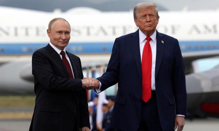 Putin y Trump aplazan su conversación en medio de la guerra en Ucrania y tensiones con la Unión Europea