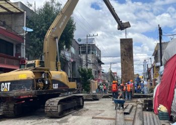 Socavón en Iztapalapa deja familias en albergue; vecinos piden pronta reparación