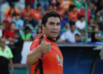 Un juez en Paraguay rechazó este miércoles el pedido de los hijos del exfutbolista Salvador Cabañas de declarar la incapacidad de su