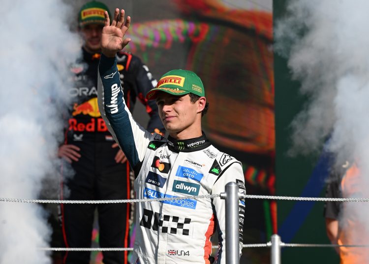 El británico Lando Norris (McLaren) se quedó con el triunfo en el Gran Premio de la Ciudad de México, la vigésima cita del calendario 2025