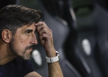 Real Oviedo destituye a Paunovic