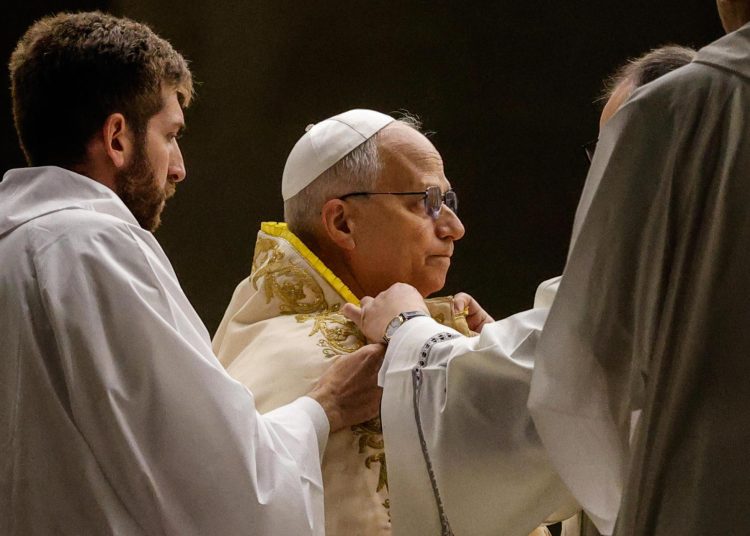 Dilexi te: La Primera Exhortación Apostólica de León XIV, Iniciada por Francisco, Centrada en los Pobres |  FOTO EFE