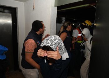 Autoridades desalojan fiesta clandestina con 500 jóvenes en la alcaldía Cuauhtémoc