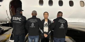 Zhi Dong Zhang, presunto traficante de fentanilo, extraditado a EE. UU. tras detención en Cuba