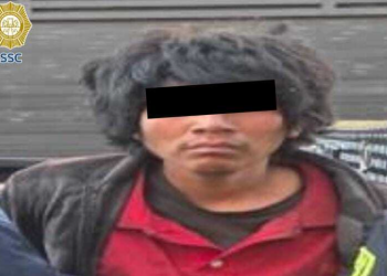 “Persecución de un sujeto que agredió a una oficial y le quitó su arma de cargo en calles de Iztacalco.”