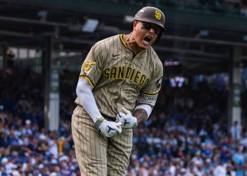 - Manny Machado demostró por qué es uno de los bateadores más temidos de la MLB, conectando un cuadrangular de dos carreras que puso a los San Diego Padres