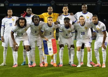 - La selección francesa, que contaba sus partidos por victorias, empató 2-2 en Reikiavik