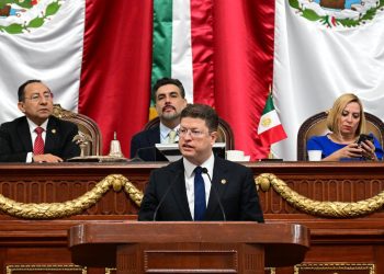 Pablo Vázquez rinde cuentas ante el Congreso CDMX