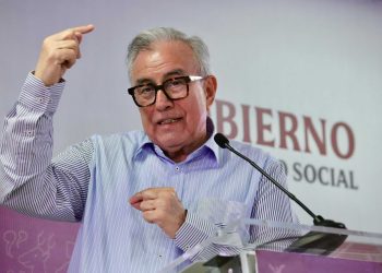 Rocha Moya anuncia refuerzo militar en Mazatlán tras hechos violentos