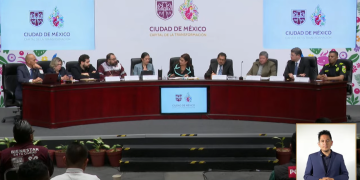 “Clara Brugada anuncia inicio del programa de repavimentación en la Ciudad de México con maquinaria y obras en vialidades principales”