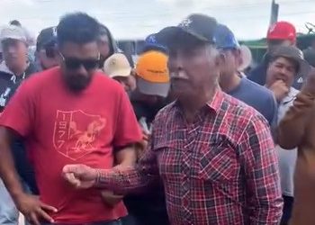 Carreteras de Guanajuato siguen sin abrirse; campesinos no ceden