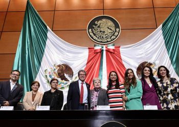 Alicia Bárcena comparece ante diputados para informar sobre permisos y regularización del Tren Maya