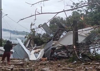 Fuertes lluvias provocan cierres carreteros y daños en Hidalgo