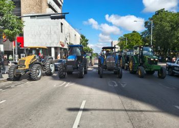 Productores de Sinaloa bloquean casetas y se suman al Paro Nacional Agropecuario