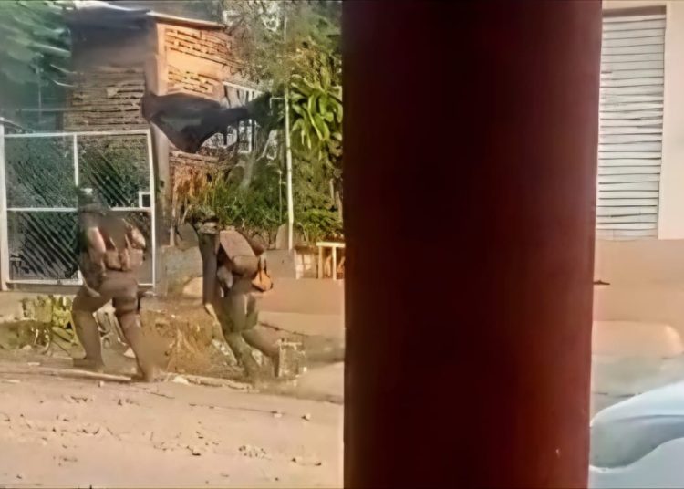 Se registran enfrentamientos en Tepalcatepec, Michoacán