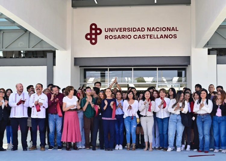 “Inauguración del nuevo campus de la Universidad Nacional Rosario Castellanos en Chalco con la Presidenta Claudia Sheinbaum y la Gobernadora Delfina Gómez.”