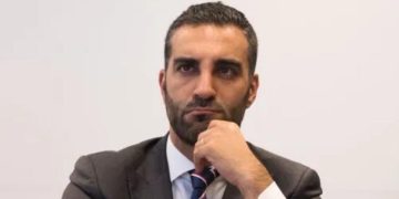 Simón Levy, exsecretario de Turismo, detenido en Portugal.