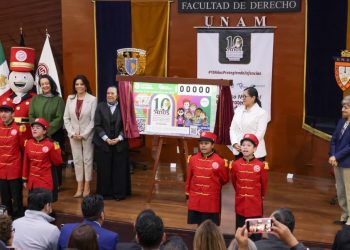 Reconocen 10 años de la Procuraduría de Protección a Niñas, Niños y Adolescentes con billete de Lotería Nacional