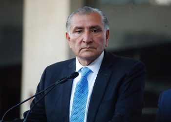 Denuncian a Adán Augusto por presunto enriquecimiento ilícito