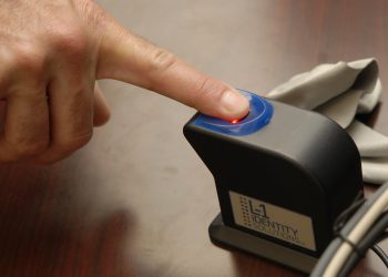 Estados Unidos tomará fotos y biométricos a extranjeros cuando entren y salgan del país