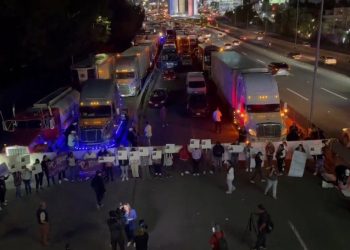 Abren Periférico tras 16 horas de bloqueo por desaparición de Kimberly Moya