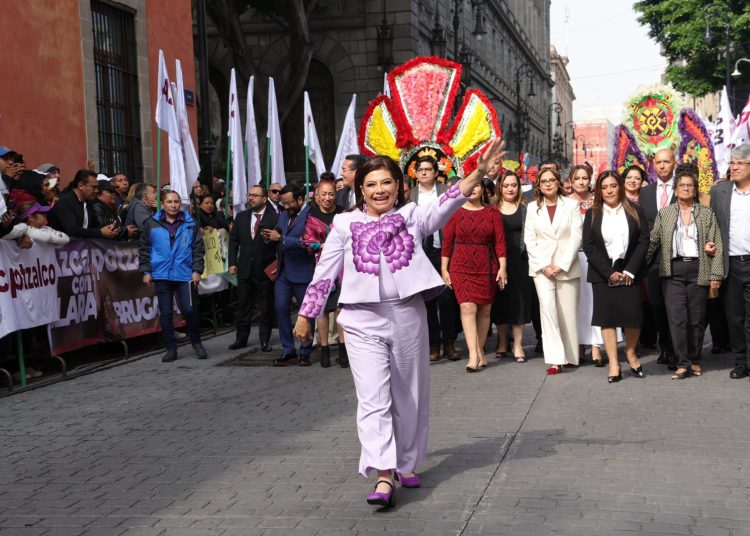 Clara Brugada llega al Congreso de la CDMX acompañada de su gabinete para rendir su Primer Informe de Gobierno