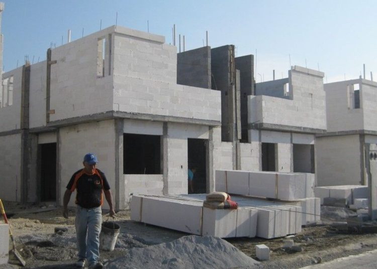 La Secretaría de Economía impulsa el contenido nacional en la cadena de valor de la vivienda